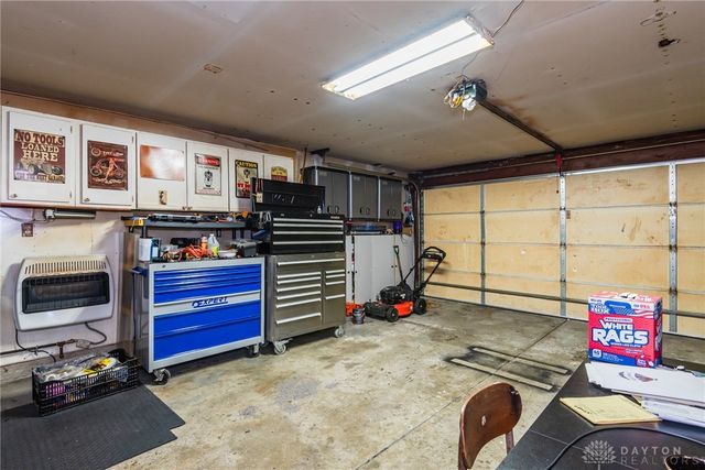 7600 Stonecrest Drive, Huber Heights, OH 45424