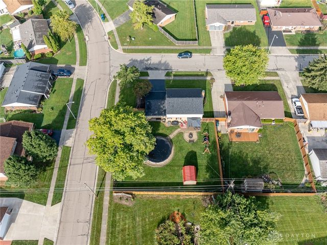 7600 Stonecrest Drive, Huber Heights, OH 45424