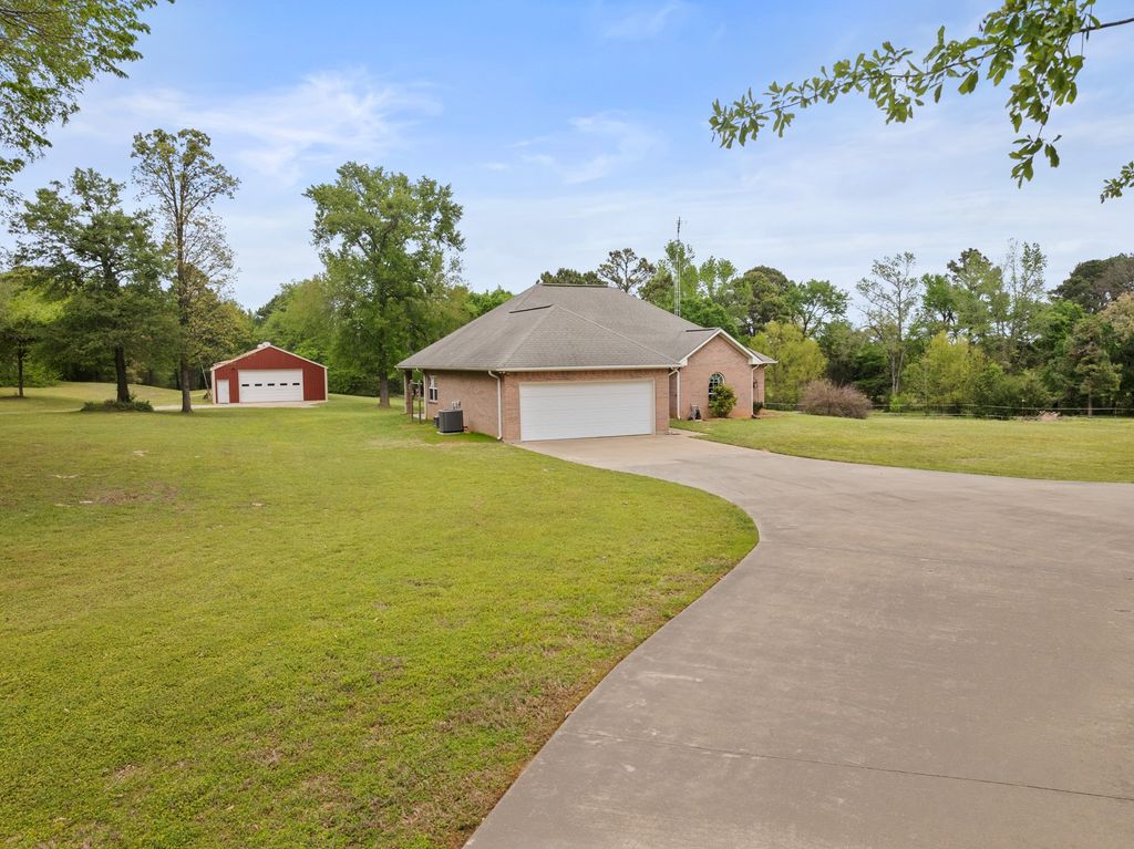 875 County Road 4360, Scroggins, TX 75480