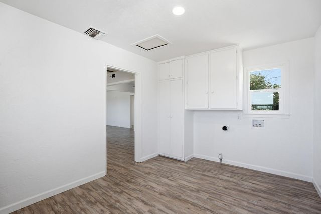 112 E Jefferson Avenue, Fresno, CA 93706