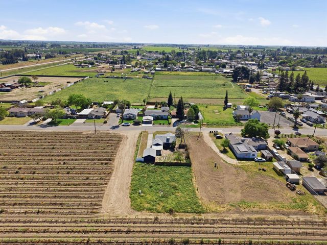 112 E Jefferson Avenue, Fresno, CA 93706