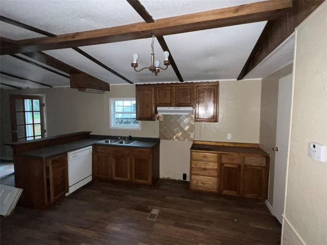 000 Hawthorne Lane, Plantersville, TX 77363