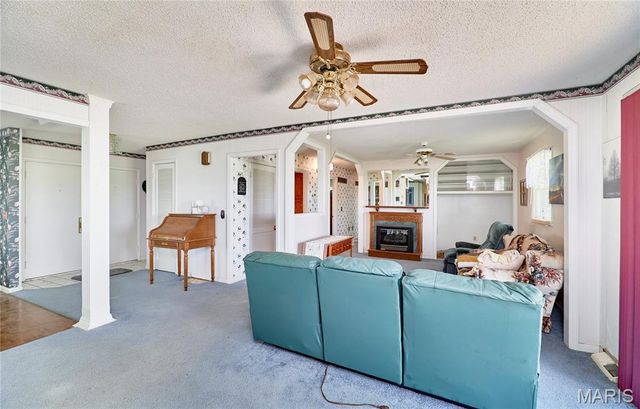 339 White Road, Hawk Point, MO 63349