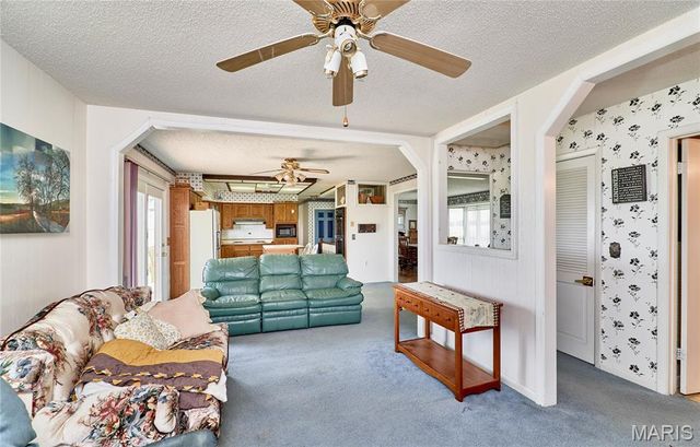 339 White Road, Hawk Point, MO 63349