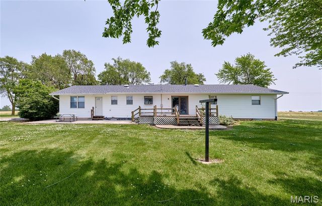 339 White Road, Hawk Point, MO 63349