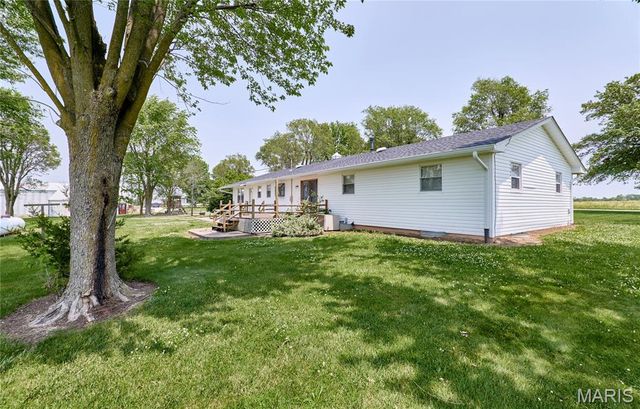 339 White Road, Hawk Point, MO 63349