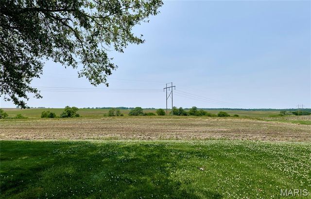 339 White Road, Hawk Point, MO 63349