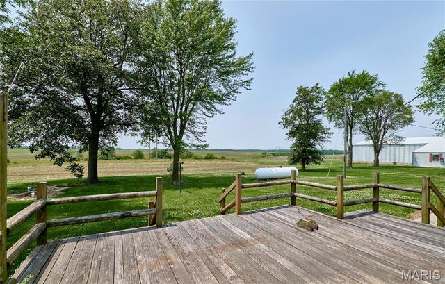 339 White Road, Hawk Point, MO 63349