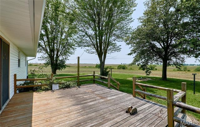 339 White Road, Hawk Point, MO 63349
