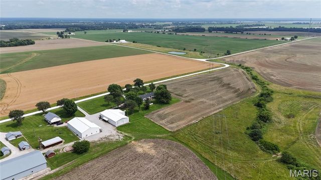 339 White Road, Hawk Point, MO 63349