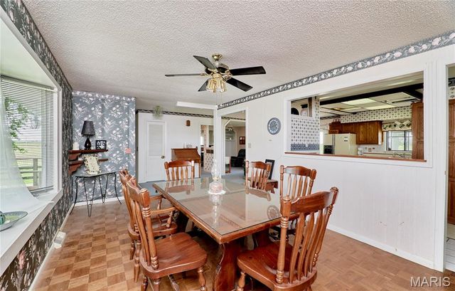 339 White Road, Hawk Point, MO 63349