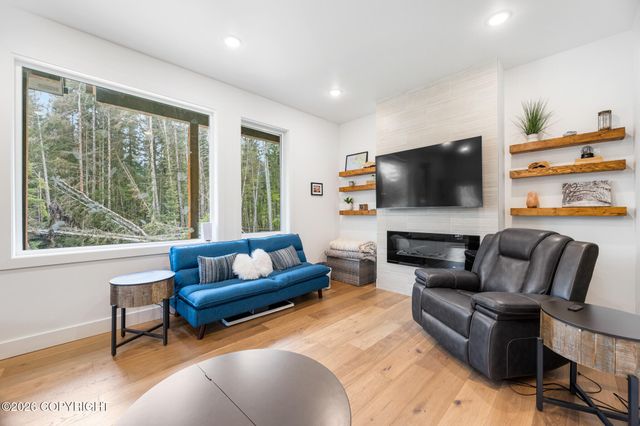 16370 Ocean View Drive, Juneau, AK 99801