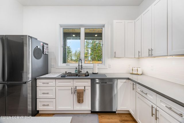 16370 Ocean View Drive, Juneau, AK 99801