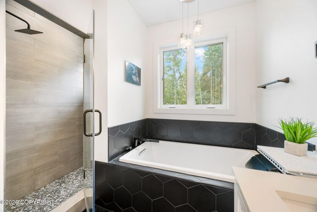 16370 Ocean View Drive, Juneau, AK 99801