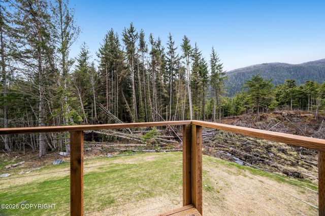 16370 Ocean View Drive, Juneau, AK 99801