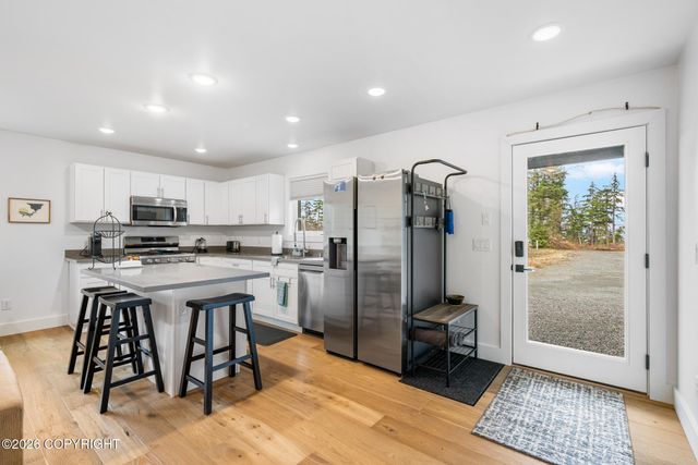 16370 Ocean View Drive, Juneau, AK 99801