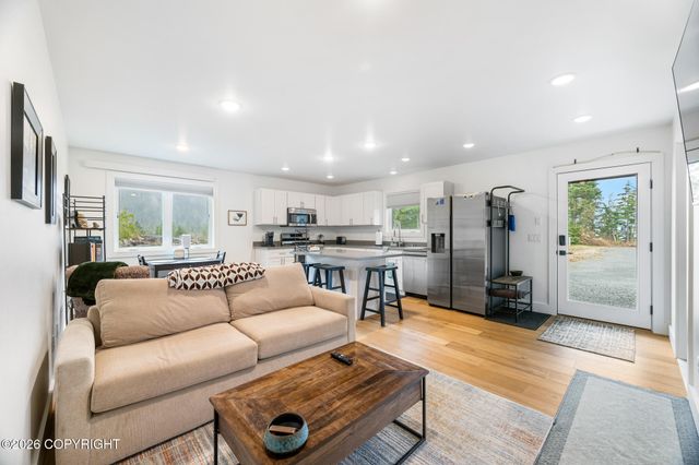 16370 Ocean View Drive, Juneau, AK 99801