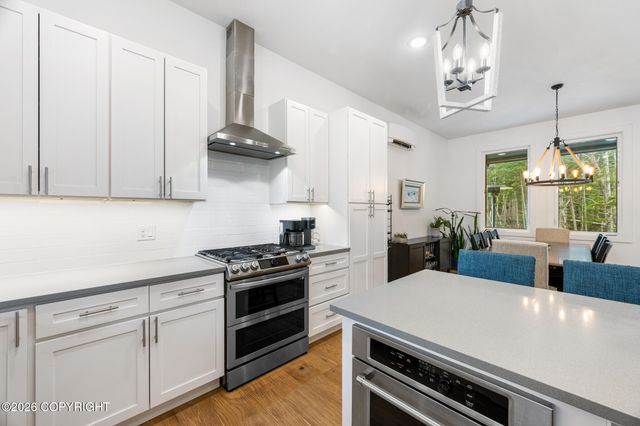 16370 Ocean View Drive, Juneau, AK 99801