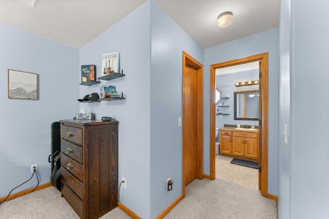 3690 W Erie Street, Springfield, MO 65807