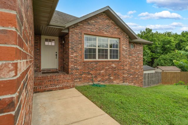 3690 W Erie Street, Springfield, MO 65807