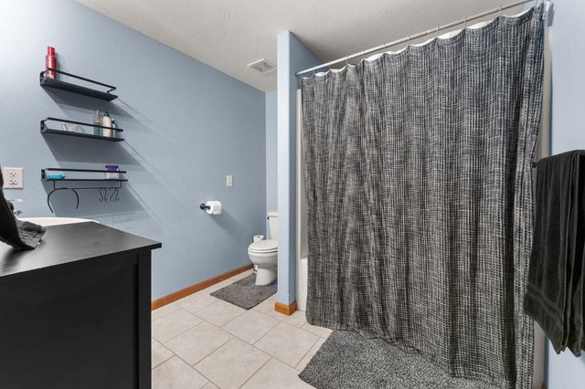 3690 W Erie Street, Springfield, MO 65807