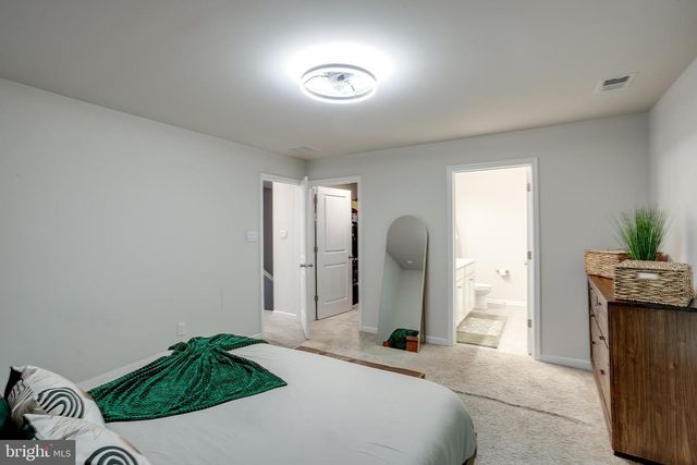 104 LEVIS DR, Mount Holly, NJ 08060