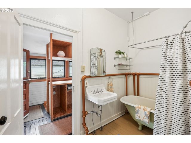 2917 Se 17TH Ave, Portland, OR 97202