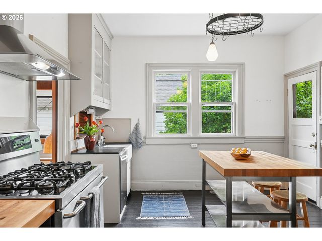 2917 Se 17TH Ave, Portland, OR 97202