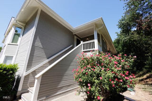 2831 Edridge, Raleigh, NC 27612