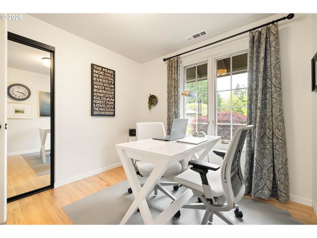 1820 Nw ARCADIA Ct, Beaverton, OR 97006