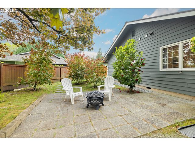 1820 Nw ARCADIA Ct, Beaverton, OR 97006