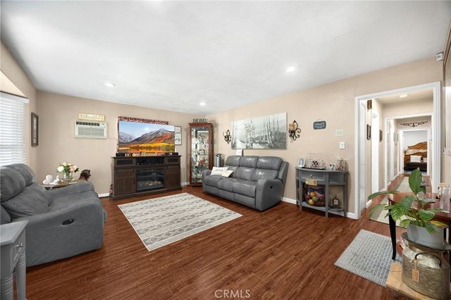 515 W Erna Street, La Habra, CA 90631