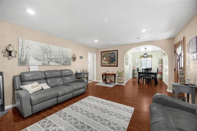 515 W Erna Street, La Habra, CA 90631