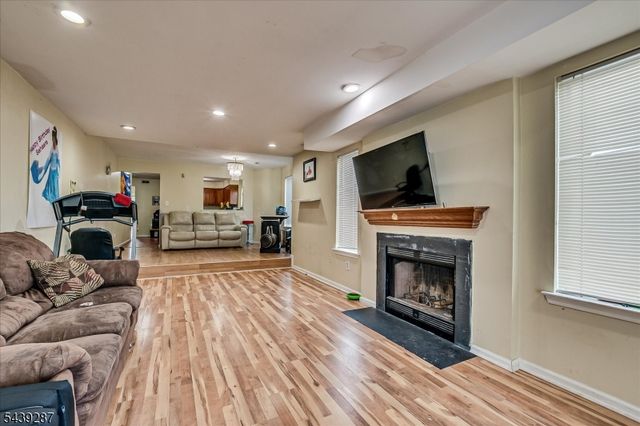 1702 Amanda Ct, Piscataway Twp., NJ 08854