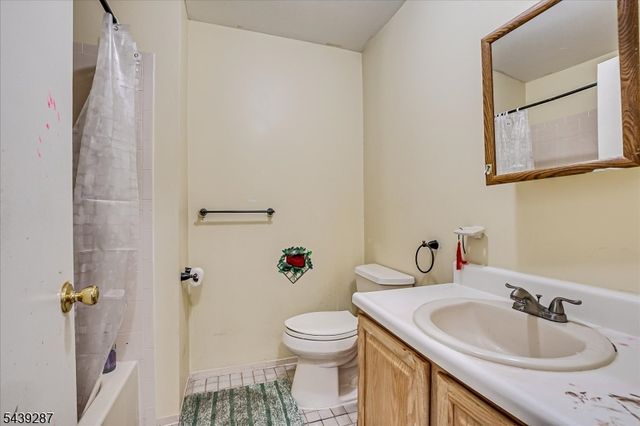 1702 Amanda Ct, Piscataway Twp., NJ 08854