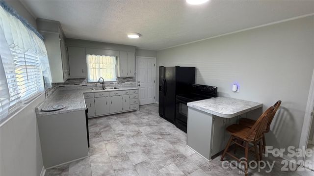 2372 Jamestown Road, Morganton, NC 28655