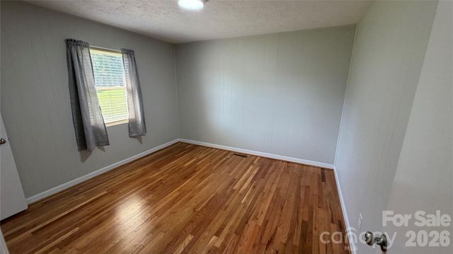 2372 Jamestown Road, Morganton, NC 28655