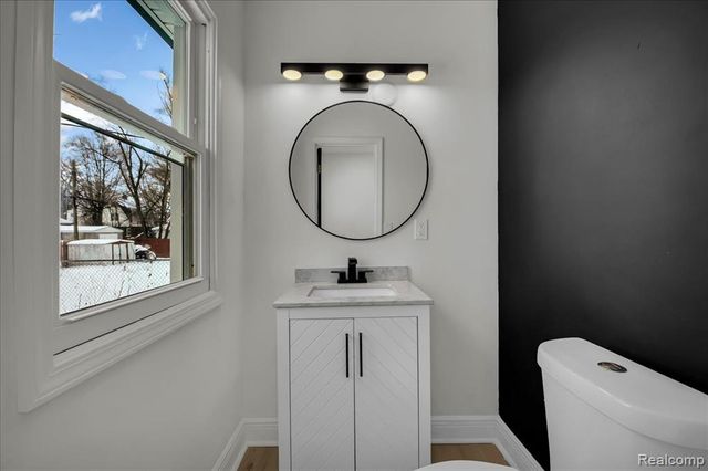 16864 Santa Rosa Drive, Detroit, MI 48221