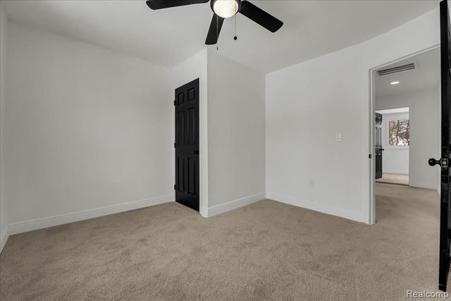 16864 Santa Rosa Drive, Detroit, MI 48221