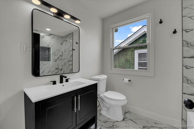 16864 Santa Rosa Drive, Detroit, MI 48221