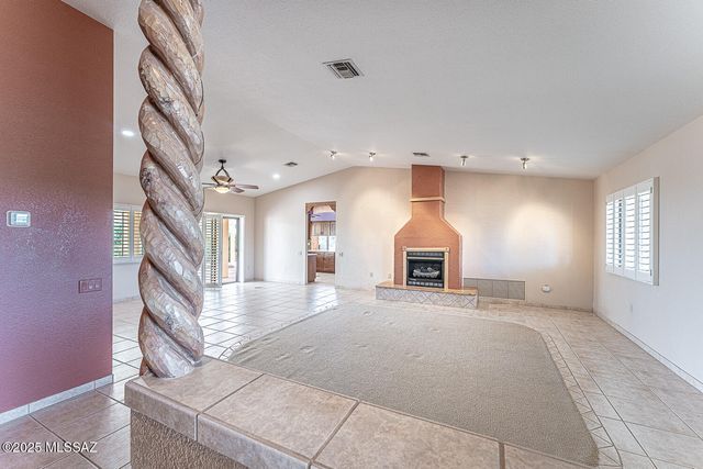 4049 S Via Del Picamaderos, Green Valley, AZ 85622