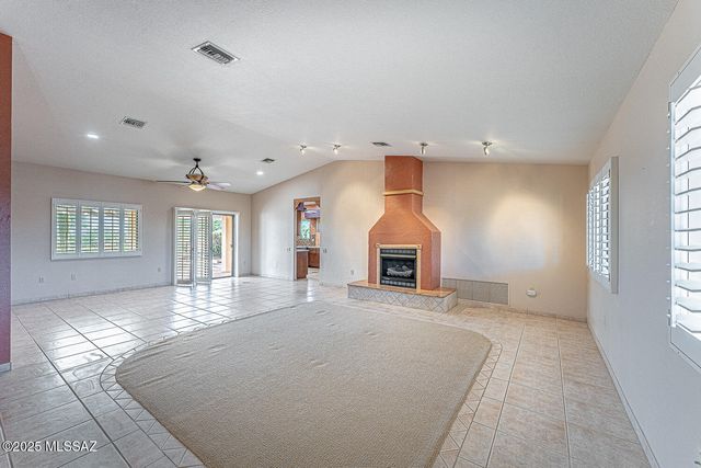 4049 S Via Del Picamaderos, Green Valley, AZ 85622