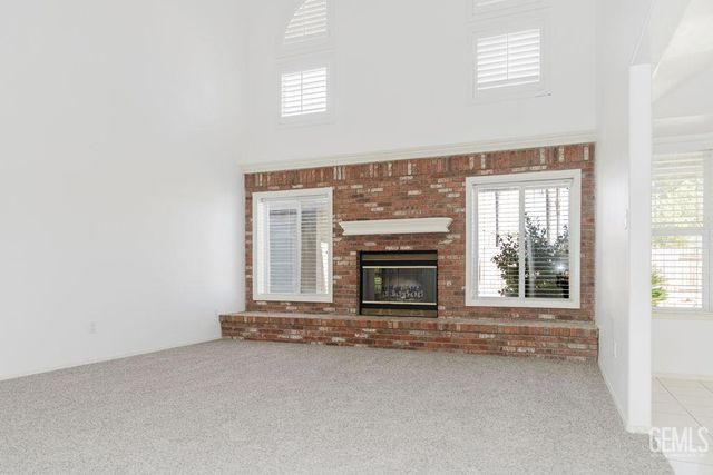 10506 Trophy Court, Bakersfield, CA 93312