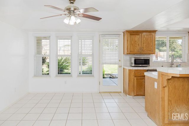 10506 Trophy Court, Bakersfield, CA 93312