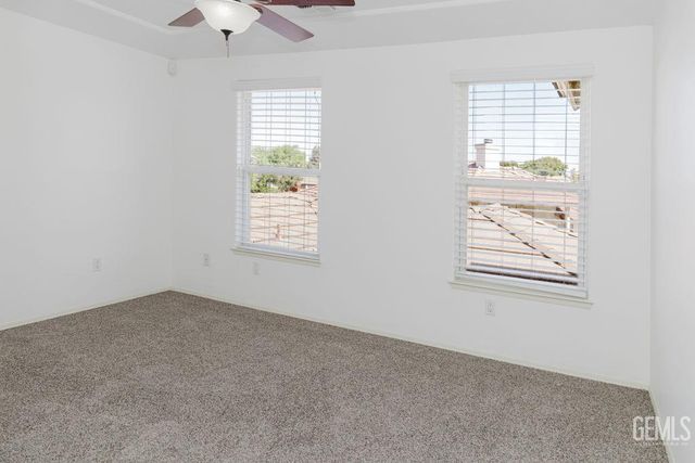 10506 Trophy Court, Bakersfield, CA 93312