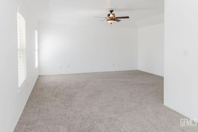 10506 Trophy Court, Bakersfield, CA 93312