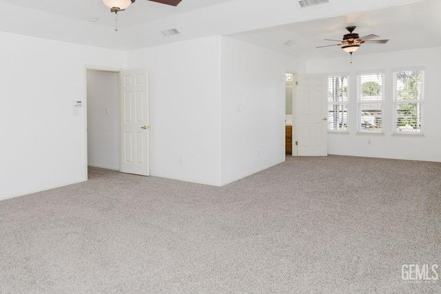 10506 Trophy Court, Bakersfield, CA 93312
