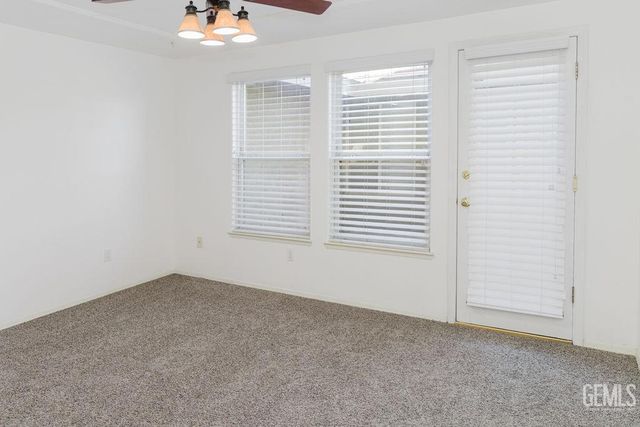 10506 Trophy Court, Bakersfield, CA 93312