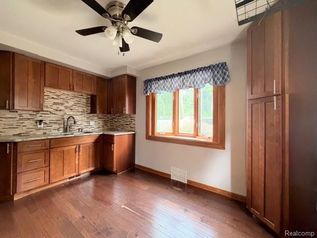 1586 Moran Avenue, Lincoln Park, MI 48146