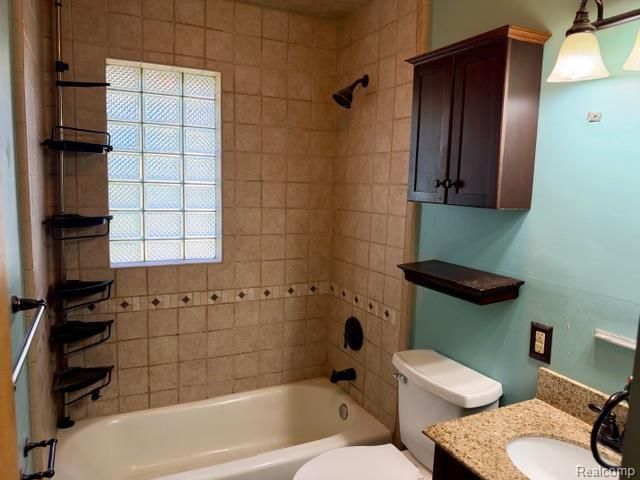 1586 Moran Avenue, Lincoln Park, MI 48146